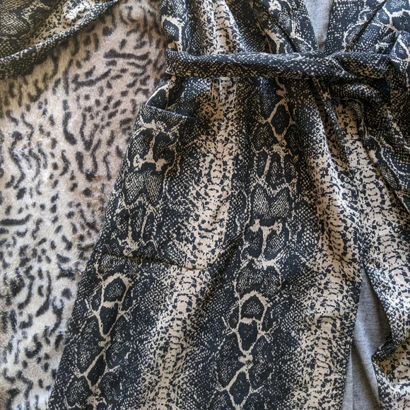NWT snake print trench jacket - Picture 6 of 9